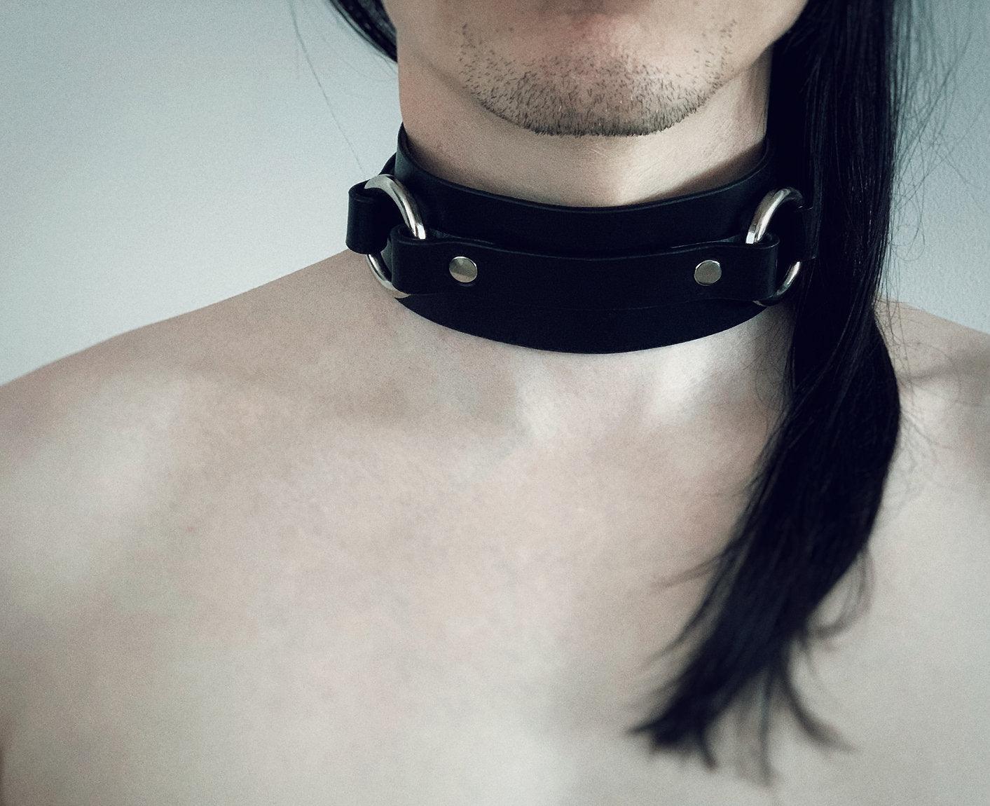 collar choker. Metatron Premium Leather Harnesses, Custom Made Accessories and Lingerie.