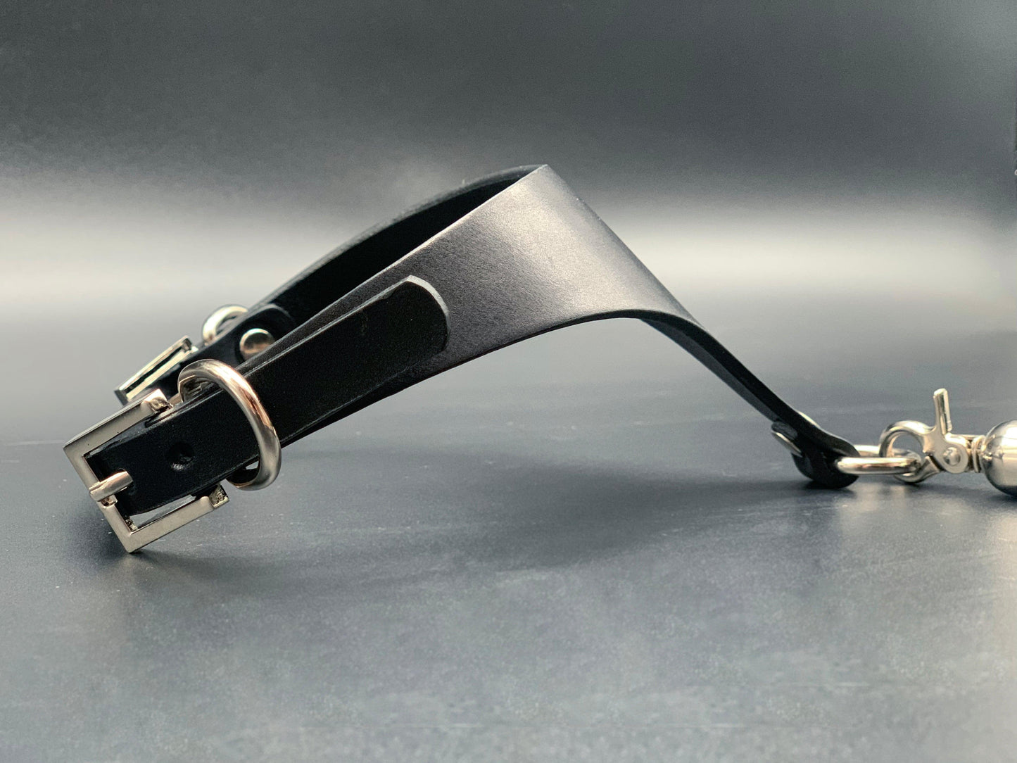 leather collar choker