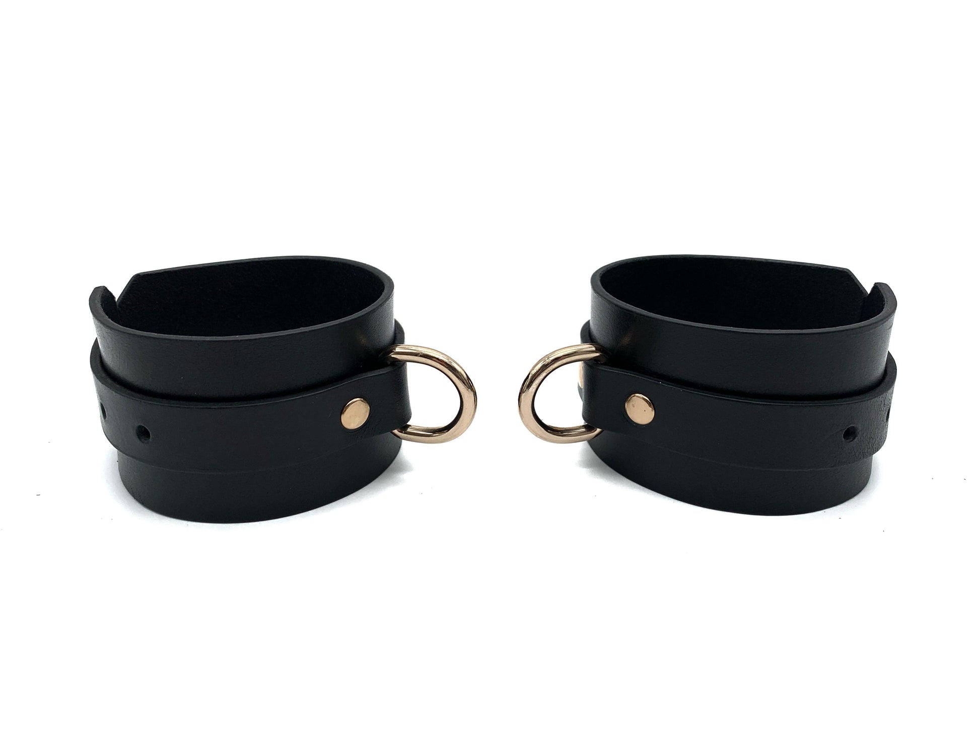 Premium leather lingerie harness, garter belt and choker collar by Metatron
