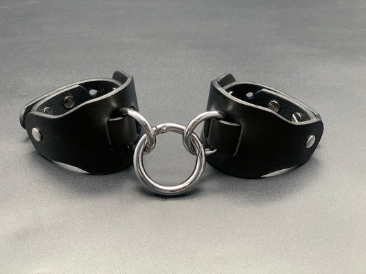 Premium leather lingerie harness, garter belt and choker collar by Metatron