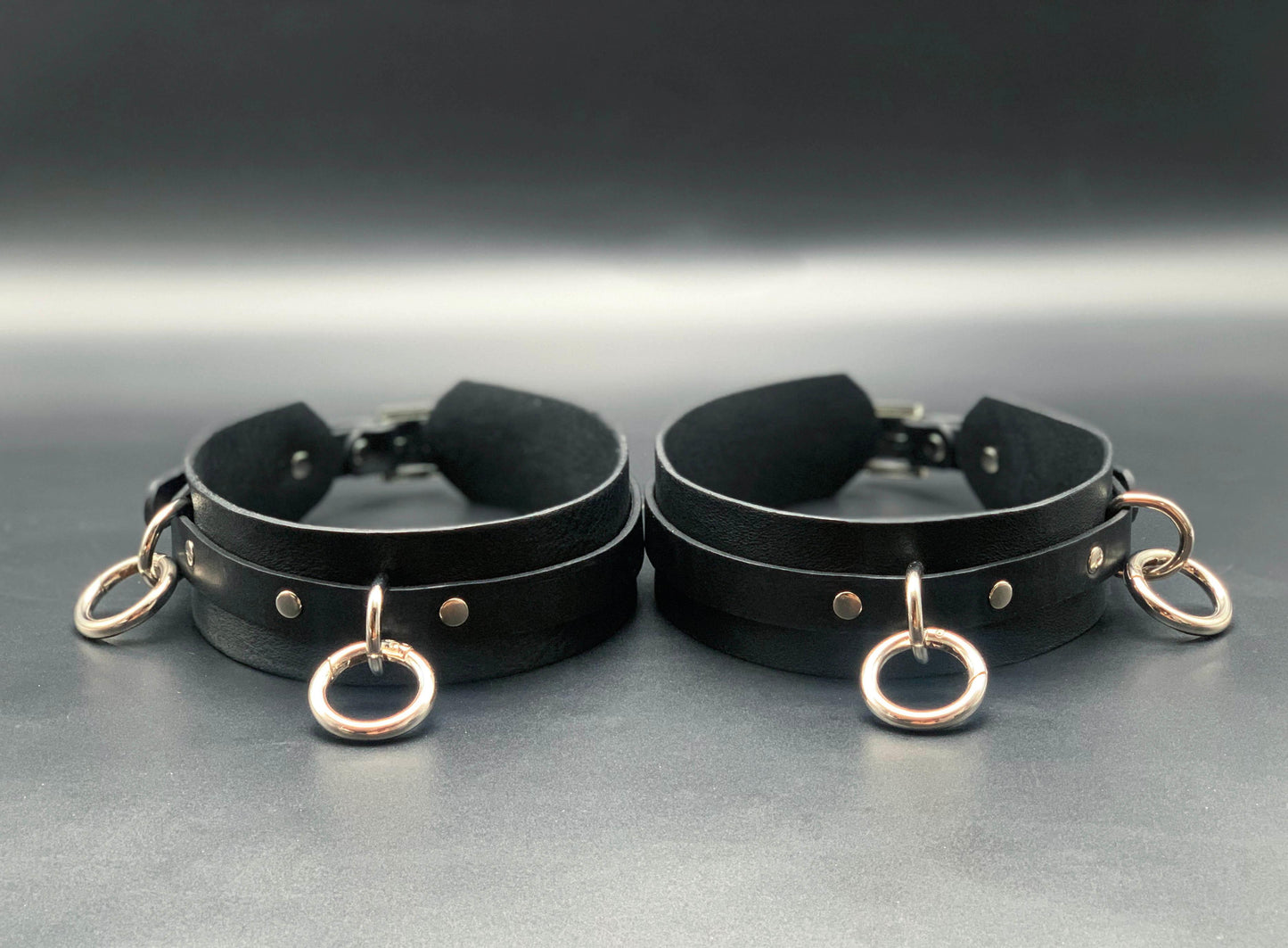 thigh cuffs. Premium leather lingerie harness, garter belt and choker collar by Metatron